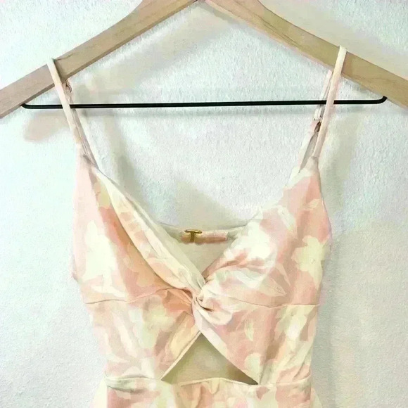 NWT L*SPACE Kyslee One-Piece Reversible Swimsuit in Paradise Blooms Size 8 - Picture 4 of 13